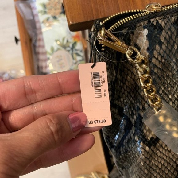 NWT Victoria's Secret Snakeskin Inspired Slouch Bag - Picture 7 of 7